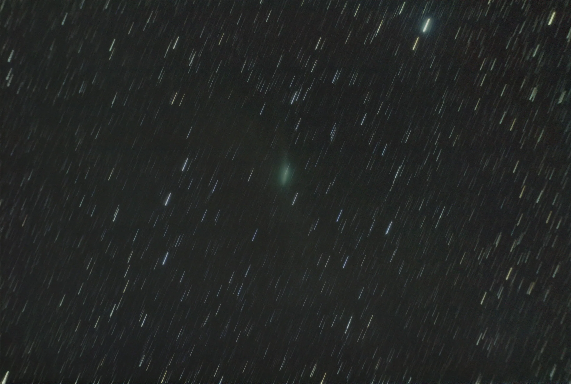 Comet C2019 Y4